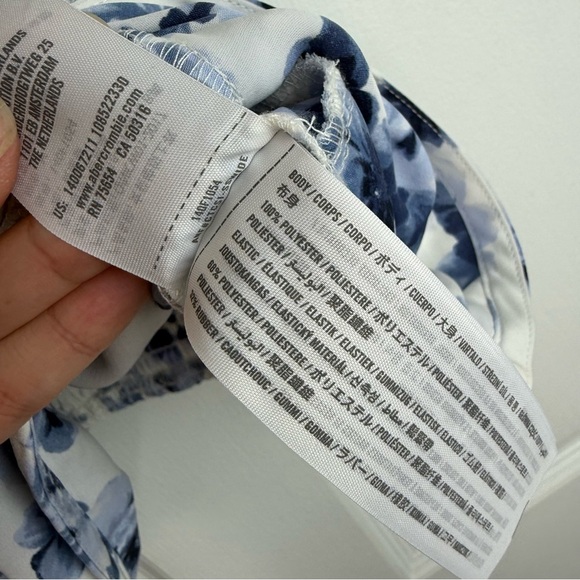 Abercrombie & Fitch Blue Floral Knotted Tank - Picture 4 of 5